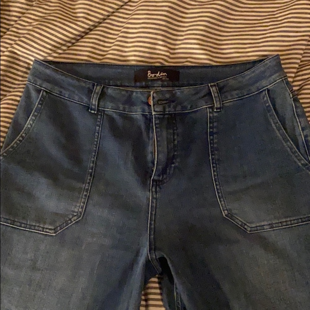Wide leg cropped jean
